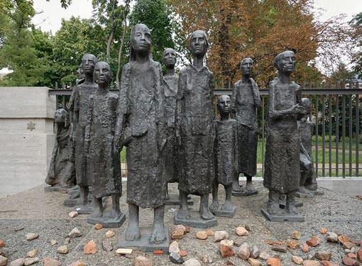 Berlin Art@Site www.artatsite.com Will Lammert Jewish Victims of Fascism