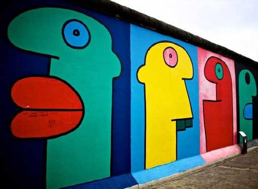 Berlin Art@Site www.artatsite.com Thierry Noir East Side Gallery