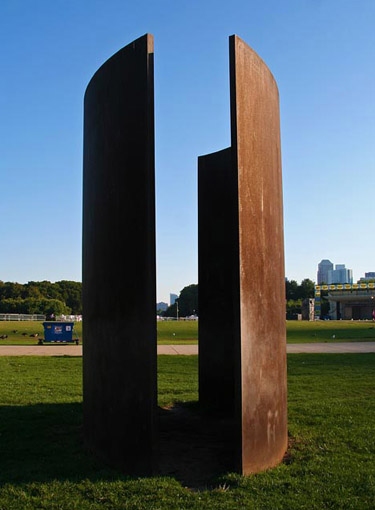 Art@Site www.artatsite.com Richard Serra Reading Cones