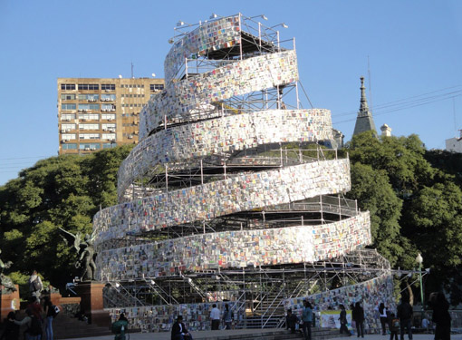 Art@Site www.artatsite.com Marta Minujin Torre de Babel Buenos Aires