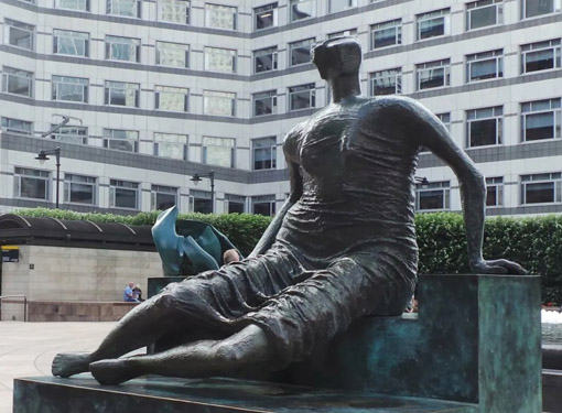 Art@Site www.artatsite.com Henry Moore Draped Seated Woman London