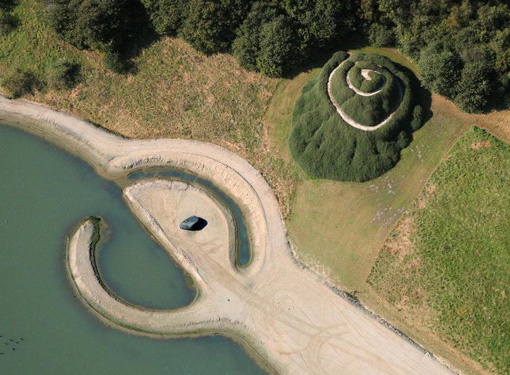 Art@Site www.artatsite.com Robert Smithson Broken Circle, Spiral Hill Nederland