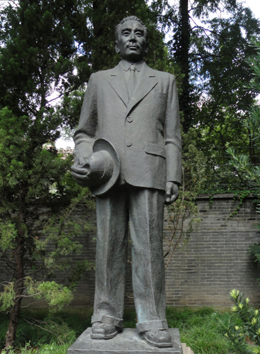 Art@Site www.artatsite.com unkown Statue Zhou Enlai